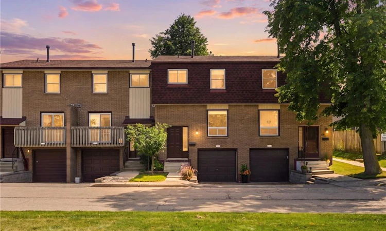 50-1115 Paramount Drive