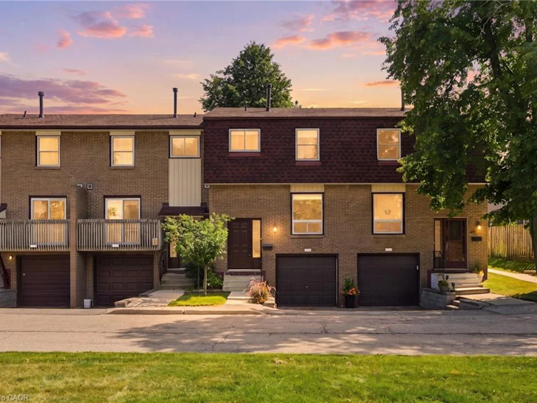 50-1115 Paramount Drive, Hamilton, ON, L8J 1P6
