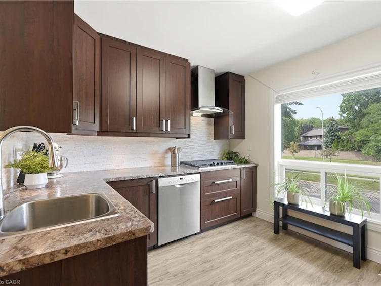 50-1115 Paramount Drive, Hamilton, ON, L8J 1P6 - 8