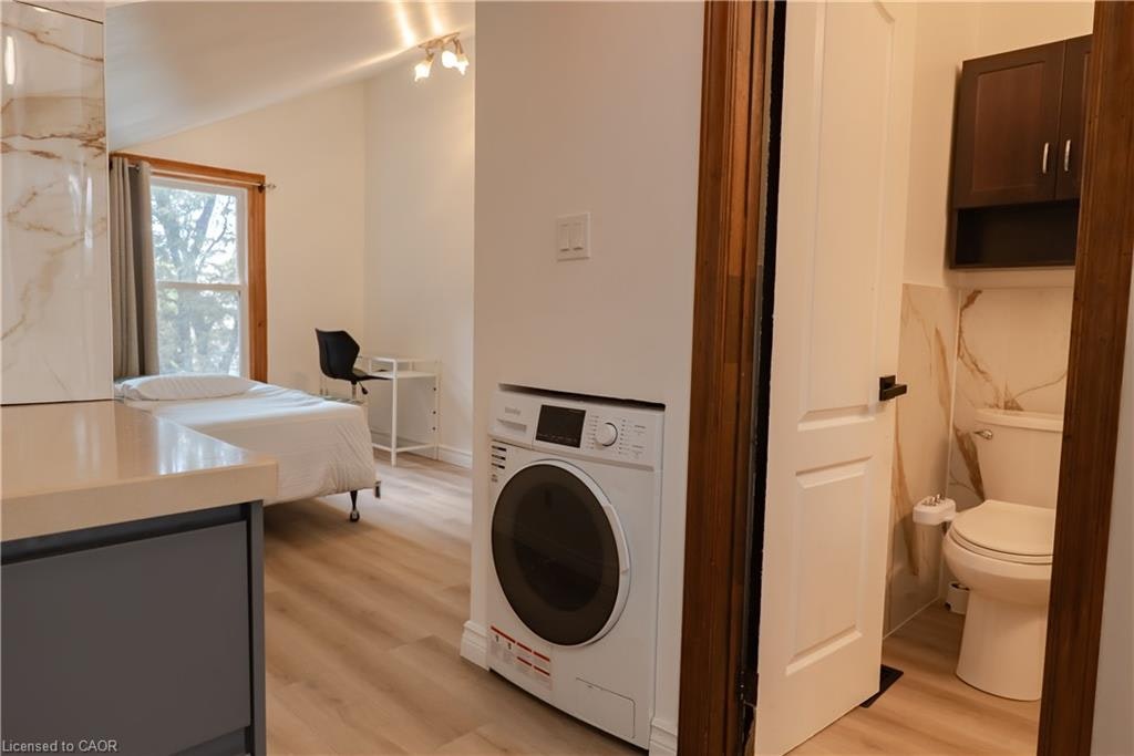 Upper-57 Rupert Court, Hamilton, ON, L8W 2Y8 - 3