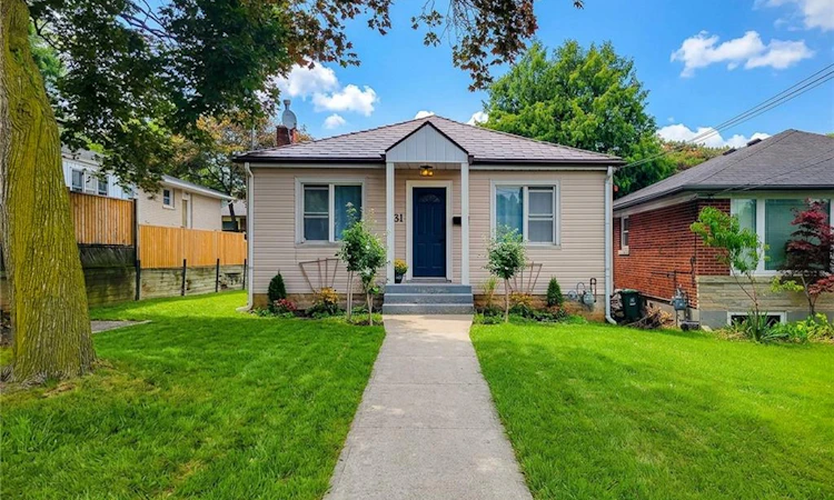 31 Greenhill Avenue