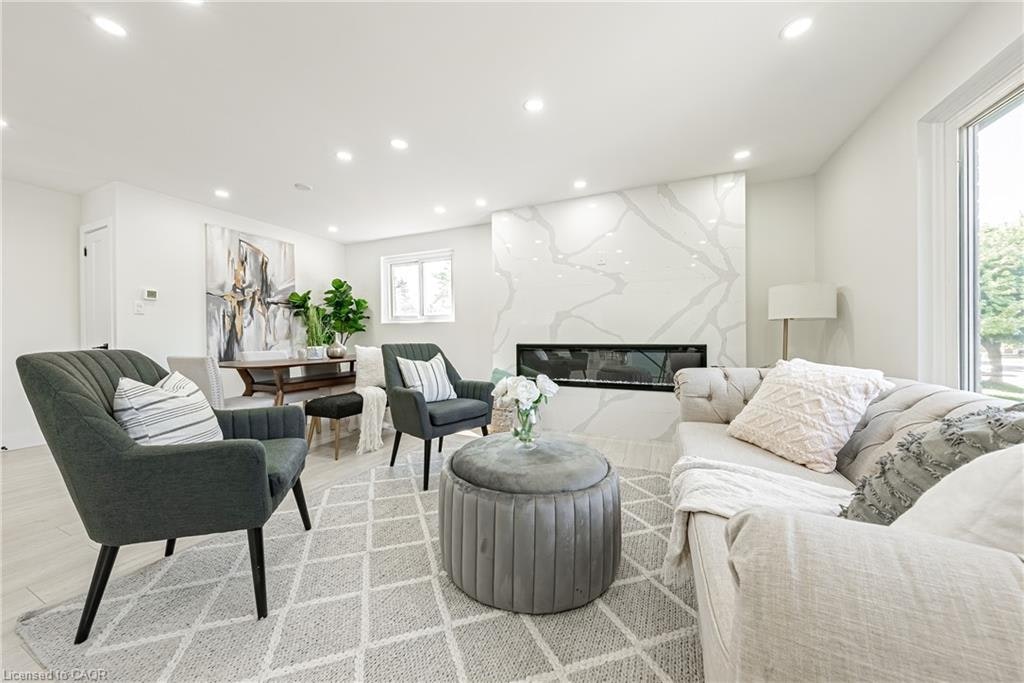 Main-22 William Johnson Street, Hamilton, ON, L8J 1B4