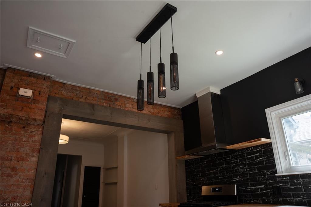 Main-115 Elgin Street, Hamilton, ON, L8L 4X9 - 9