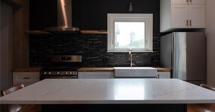 Main-115 Elgin Street, Hamilton, ON, L8L 4X9 - 6
