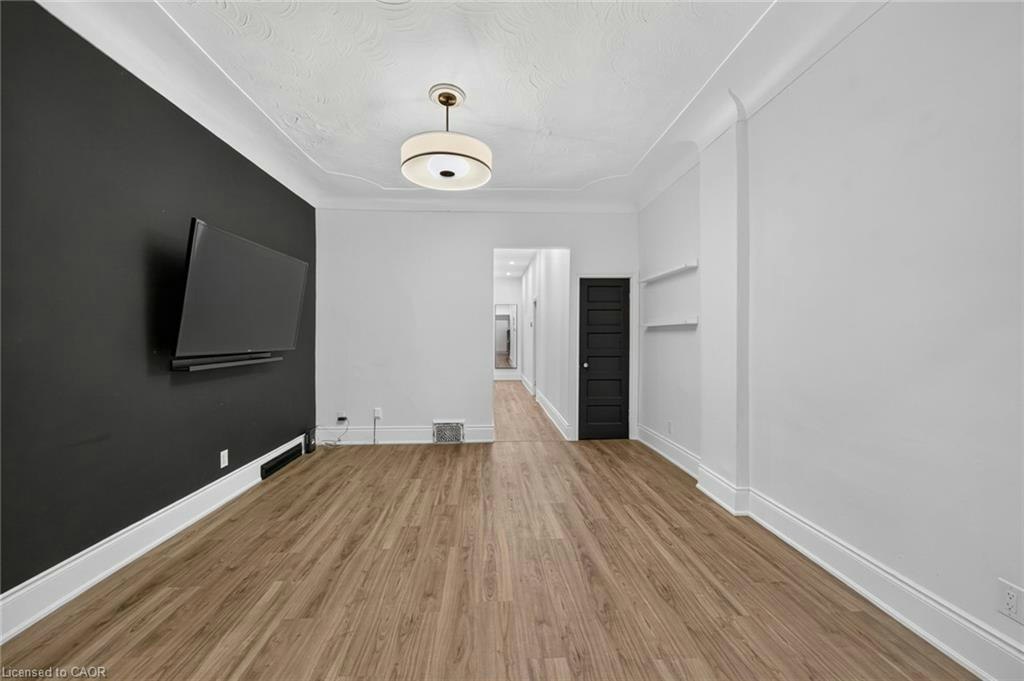 Main-115 Elgin Street, Hamilton, ON, L8L 4X9 - 9