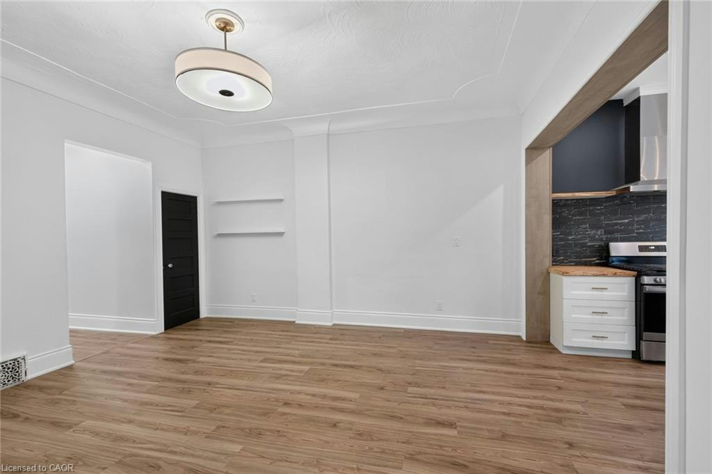 Main-115 Elgin Street, Hamilton, ON, L8L 4X9 - 12