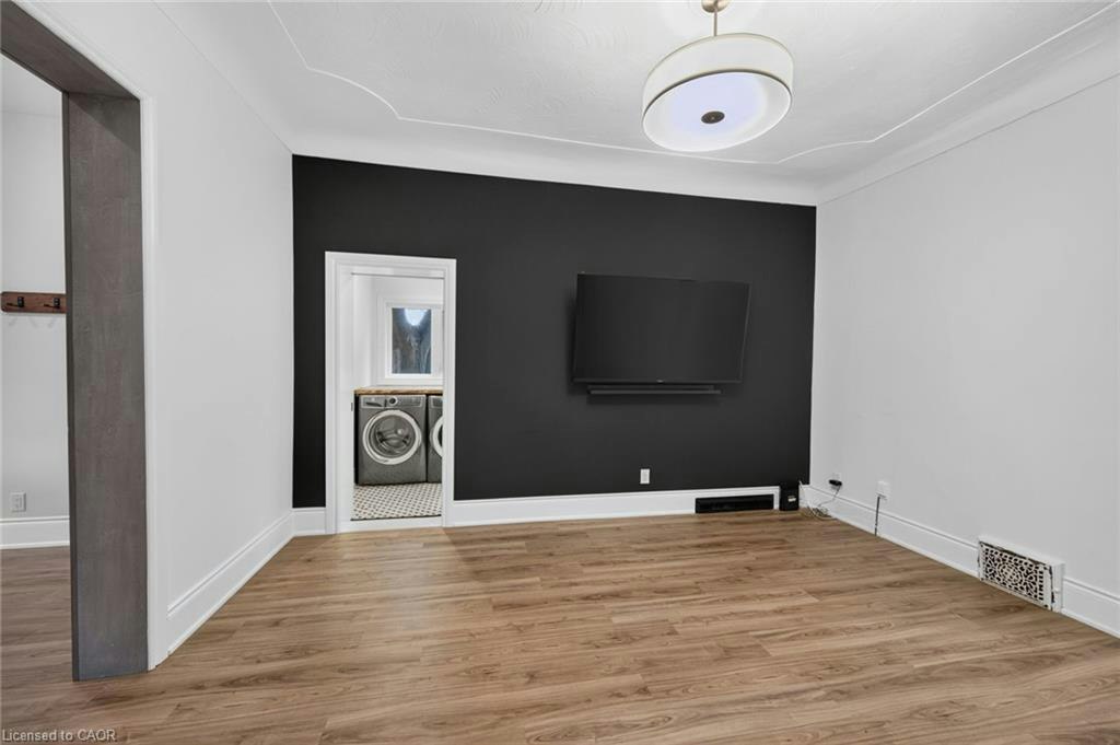 Main-115 Elgin Street, Hamilton, ON, L8L 4X9 - 10