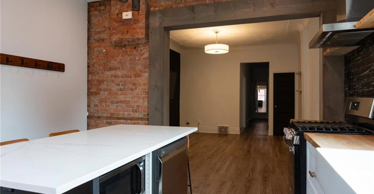 Main-115 Elgin Street, Hamilton, ON, L8L 4X9 - 11