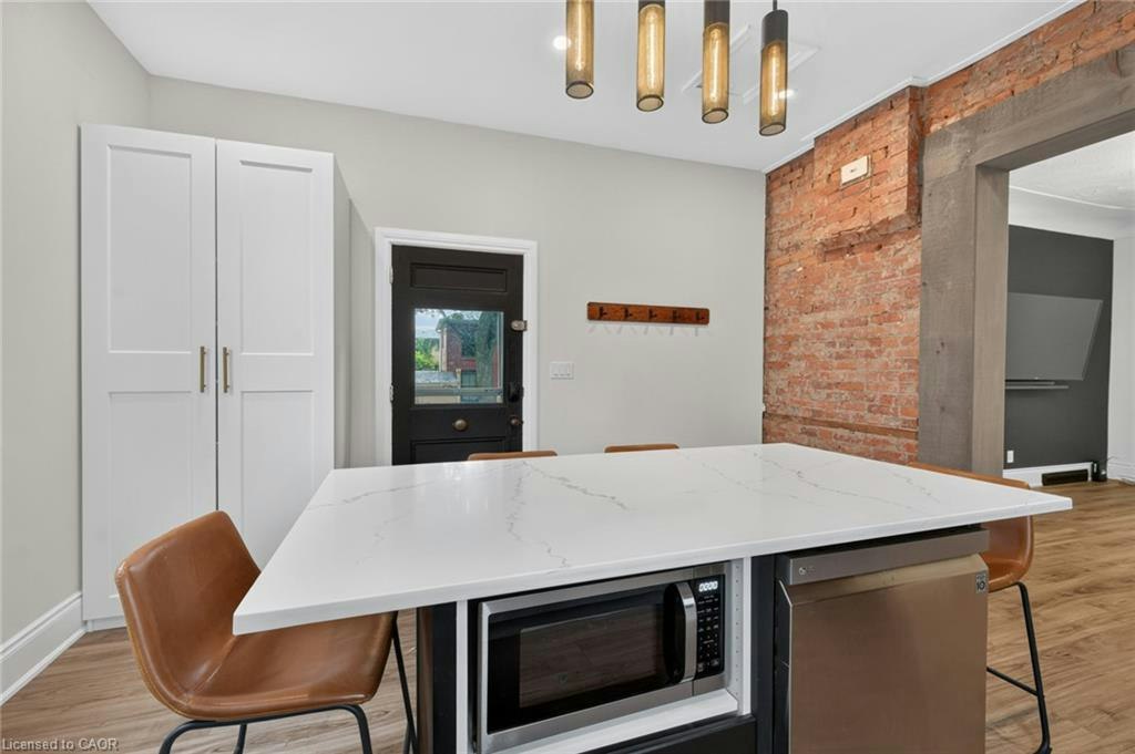 Main-115 Elgin Street, Hamilton, ON, L8L 4X9 - 7