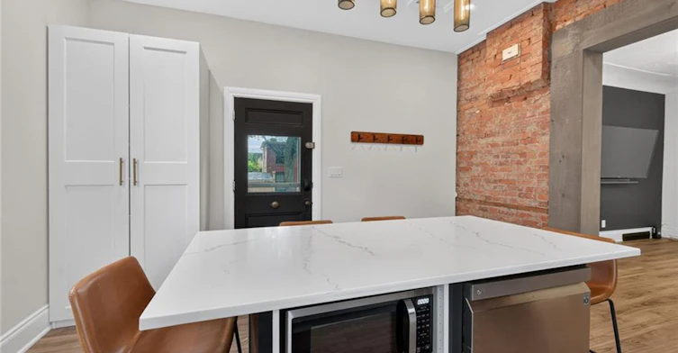 Main-115 Elgin Street, Hamilton, ON, L8L 4X9 - 7