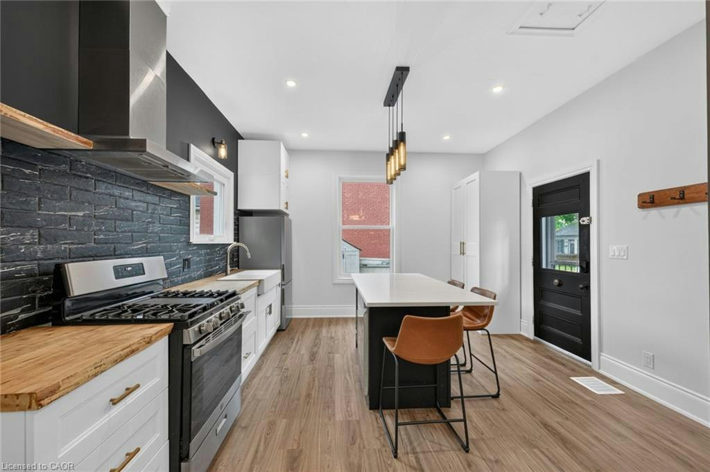 Main-115 Elgin Street, Hamilton, ON, L8L 4X9 - 5