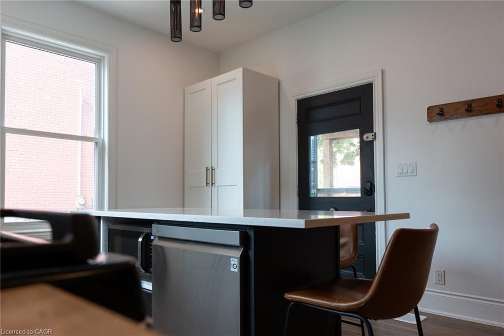 Main-115 Elgin Street, Hamilton, ON, L8L 4X9 - 8