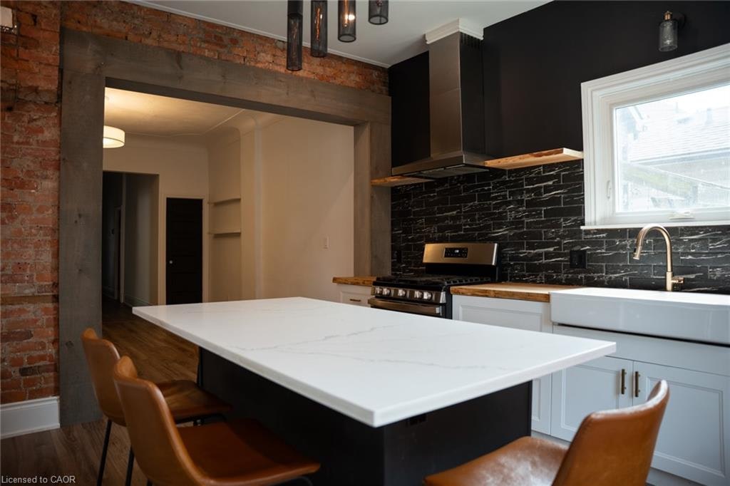 Main-115 Elgin Street, Hamilton, ON, L8L 4X9 - 10