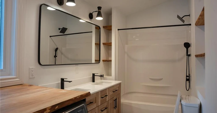 Main-115 Elgin Street, Hamilton, ON, L8L 4X9 - 17
