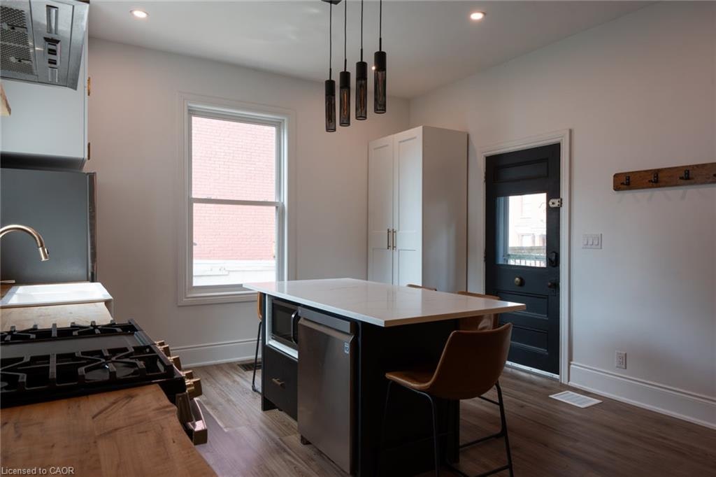 Main-115 Elgin Street, Hamilton, ON, L8L 4X9 - 7
