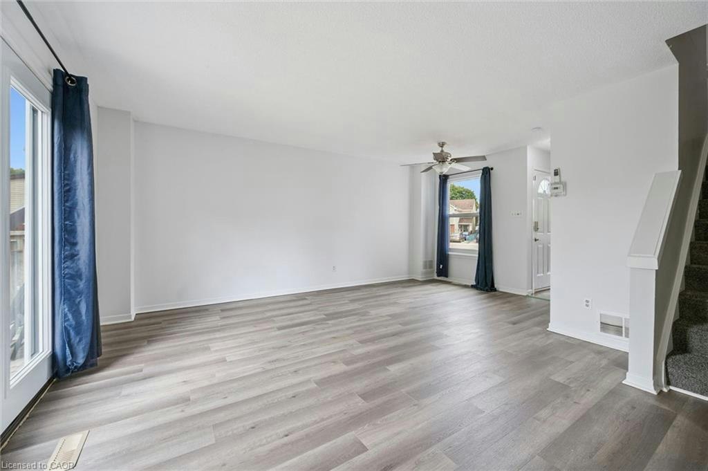 66 Banbury Road, Brantford, ON, N3P 1C3 - 6