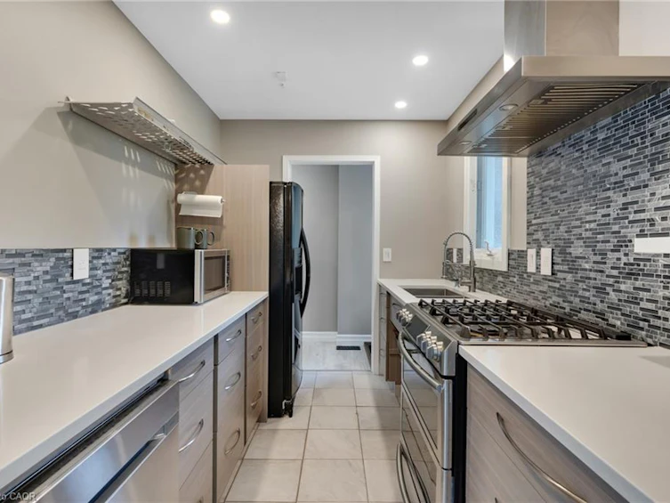 2172 Centre Road, Hamilton, ON, L0P 1B0 - 38