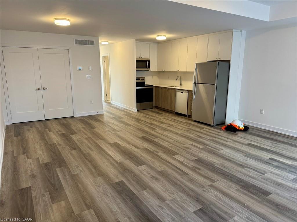 L24-40 Palace Street, Kitchener, ON, N2E 0L2 - 2