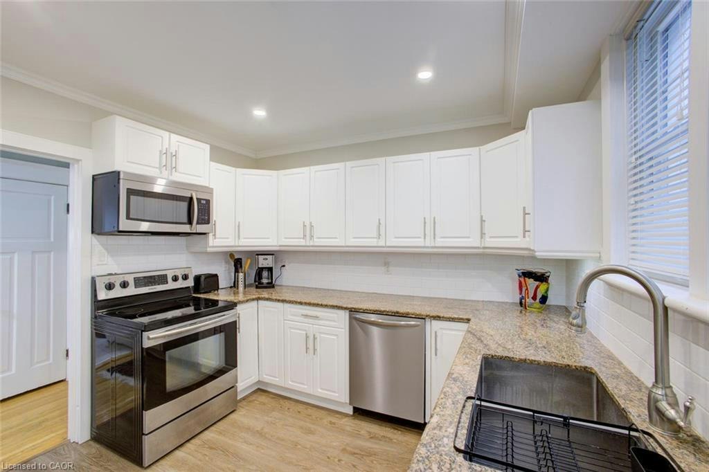 MAIN-96 John Street W, Waterloo, ON, N2L 1C1 - 17