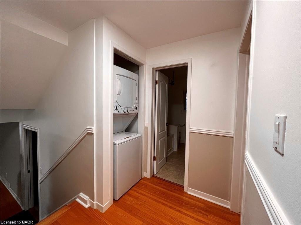 Upper-694 Niagara Street, St. Catharines, ON, L2M 3R9 - 11