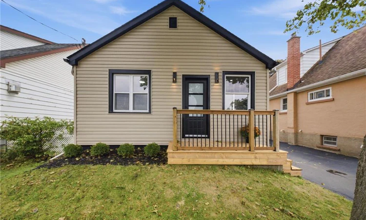 77 Abigail Avenue