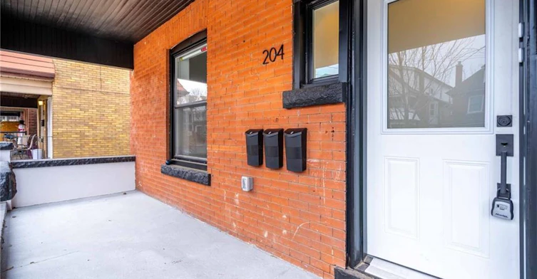 1-204 Balsam Avenue S, Hamilton, ON, L8M 3B8 - 16