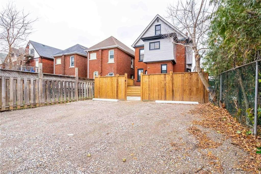 1-204 Balsam Avenue S, Hamilton, ON, L8M 3B8 - 15