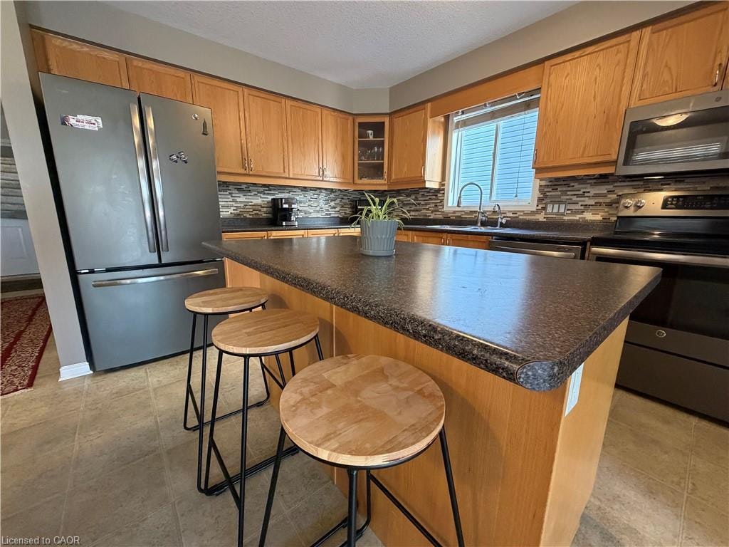 753 Grand Banks Drive, Waterloo, ON, N2K 4N2 - 9