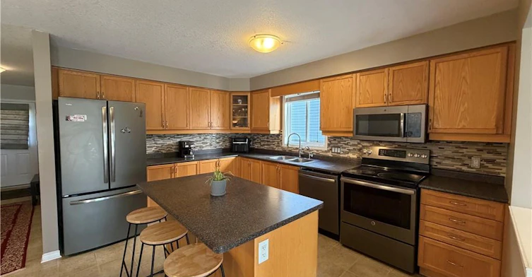 753 Grand Banks Drive, Waterloo, ON, N2K 4N2 - 8
