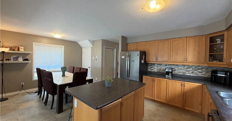 753 Grand Banks Drive, Waterloo, ON, N2K 4N2 - 10