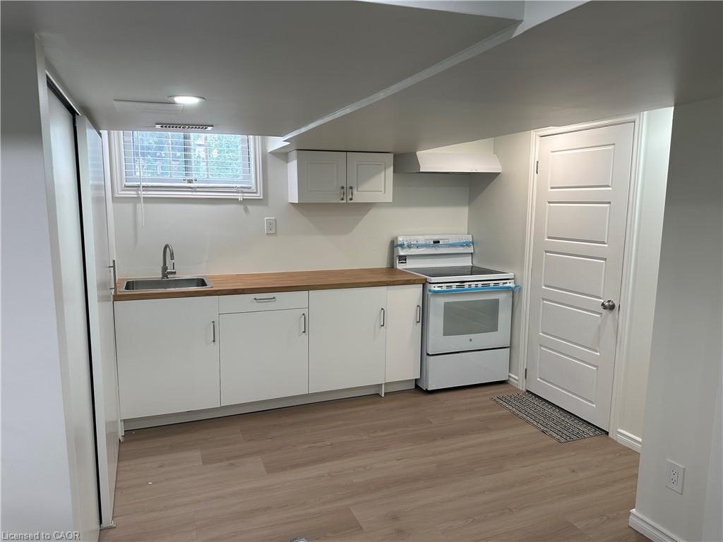 BASEMENT-131 East 42nd Street, Hamilton, ON, L8T 3A2 - 4
