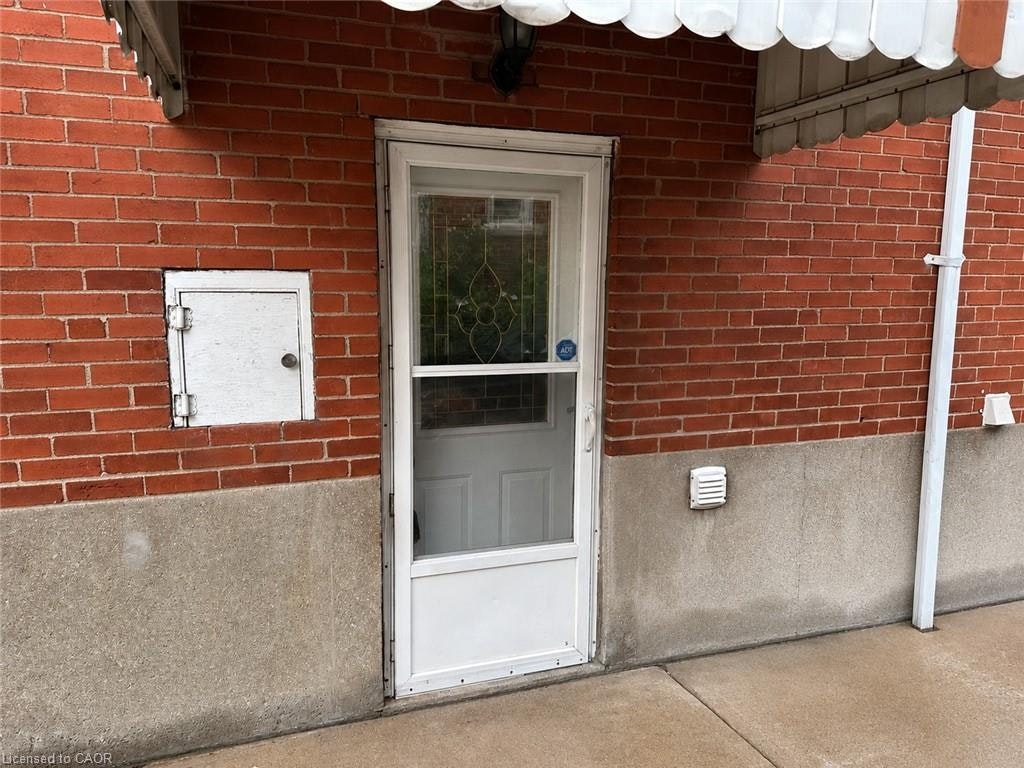 BASEMENT-131 East 42nd Street, Hamilton, ON, L8T 3A2 - 3