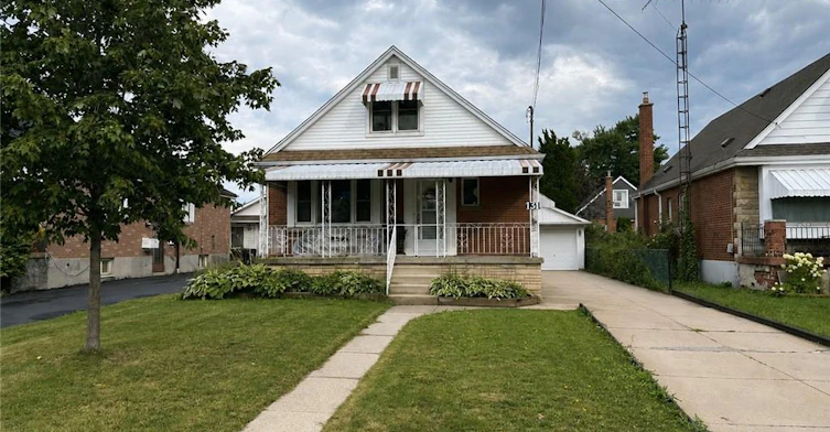 BASEMENT-131 East 42nd Street, Hamilton, ON, L8T 3A2