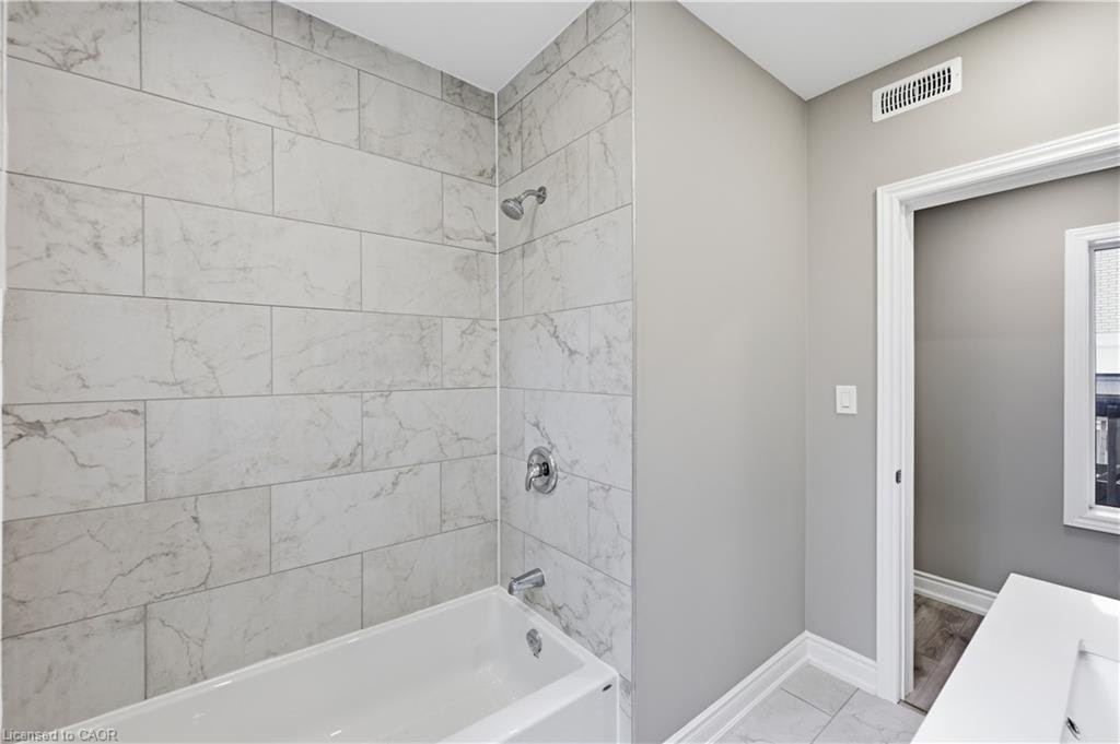 2nd-98 Duke Street, Hamilton, ON, L8P 1X5 - 22