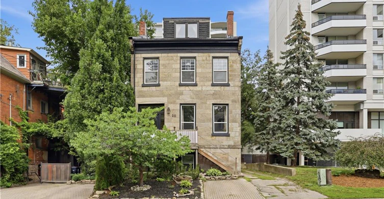 2nd-98 Duke Street, Hamilton, ON, L8P 1X5