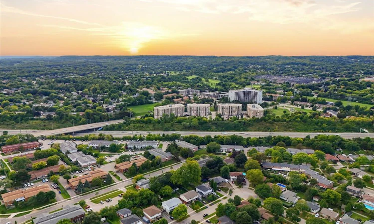 613-2085 Amherst Heights Drive