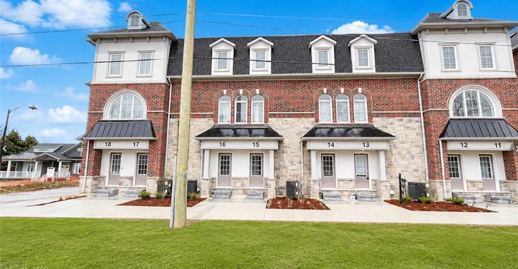 15-677 Park Road N, Brantford, ON, N3R 0A2