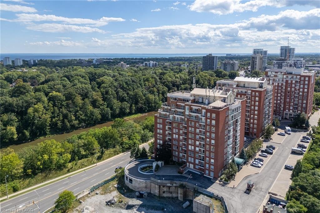 PH1-60 Old Mill Road, Oakville, ON, L6J 7V9