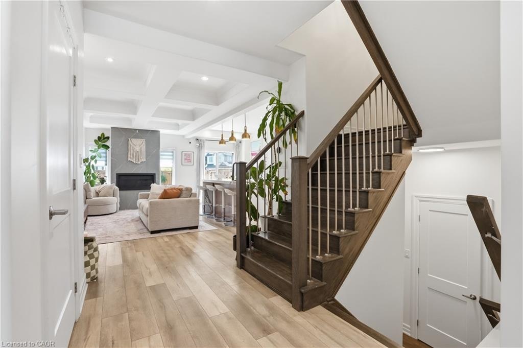 39 Bellhouse Avenue, Brantford, ON, N3T 0T7 - 4