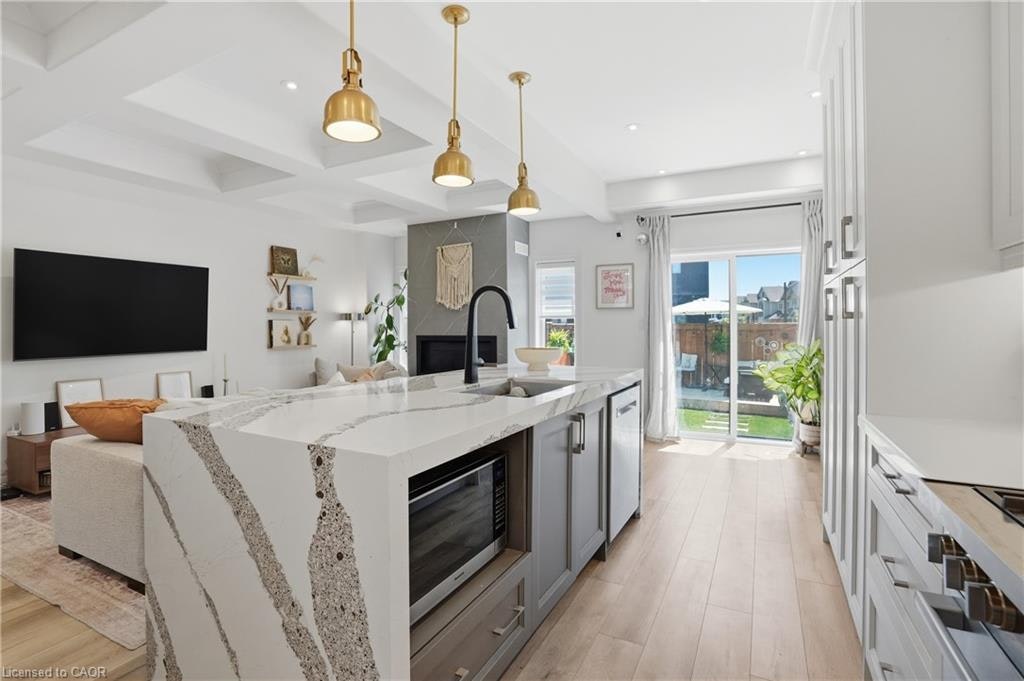 39 Bellhouse Avenue, Brantford, ON, N3T 0T7 - 12
