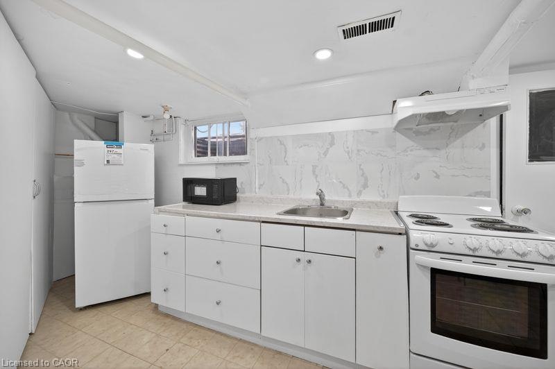Lower Lvl-44 Aldridge Street, Hamilton, ON, L9C 2T2 - 4