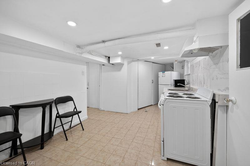 Lower Lvl-44 Aldridge Street, Hamilton, ON, L9C 2T2 - 7