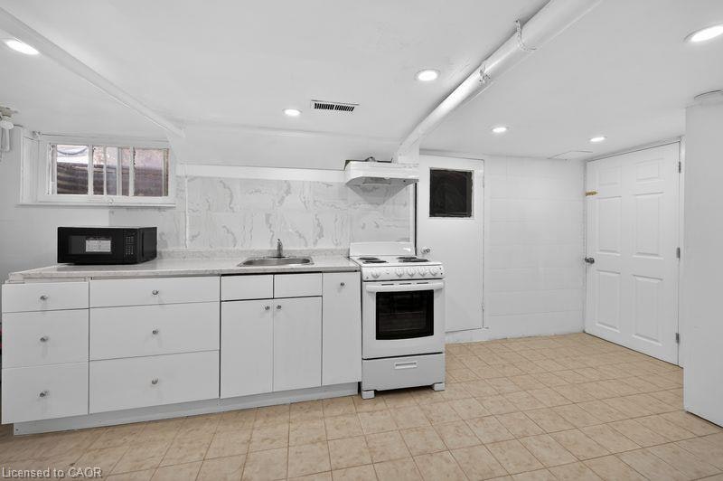Lower Lvl-44 Aldridge Street, Hamilton, ON, L9C 2T2 - 6