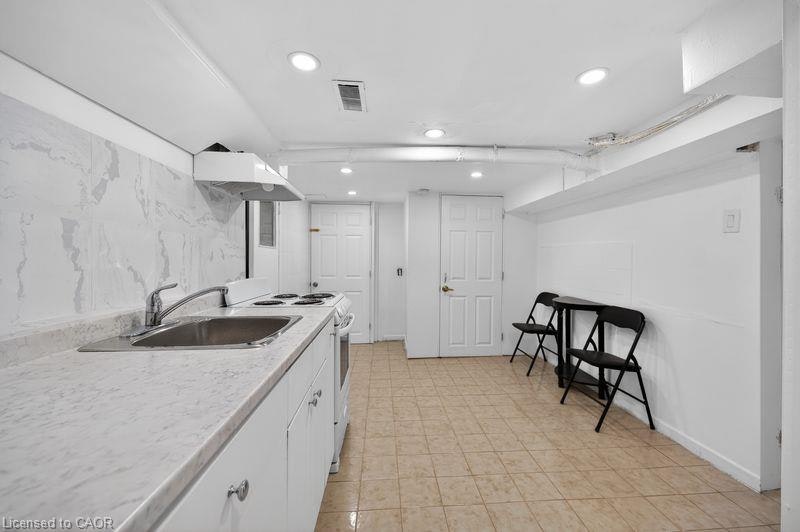Lower Lvl-44 Aldridge Street, Hamilton, ON, L9C 2T2 - 5