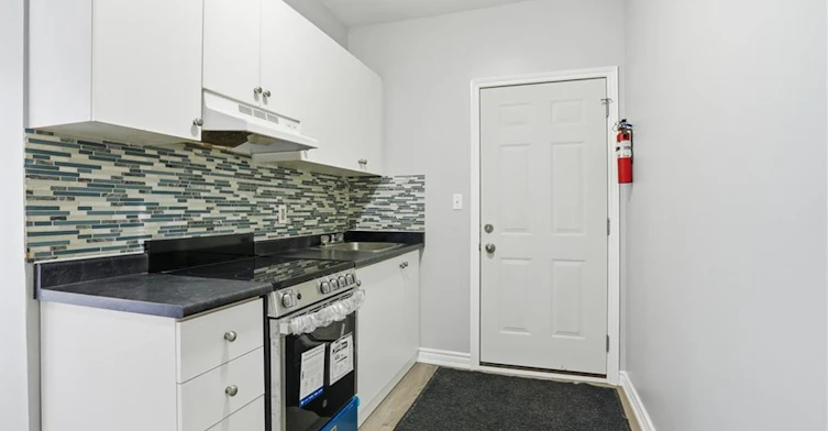4-322 Barton Street E, Hamilton, ON, L8L 2X7 - 3
