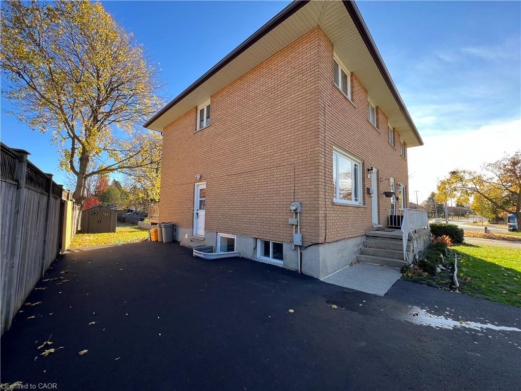 Lower Level-171 Kinzie Avenue, Kitchener, ON, N2A 2J9 - 2