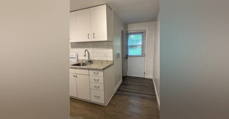 2-16 Kehl Street, Kitchener, ON, N2M 3T9 - 11