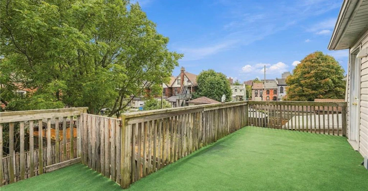 Upper-256 Bay Street N, Hamilton, ON, L8L 1M3 - 15