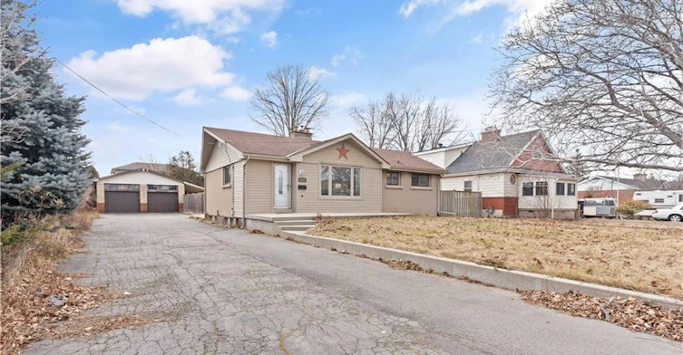 298 Barton Street, Hamilton, ON, L8E 2K6