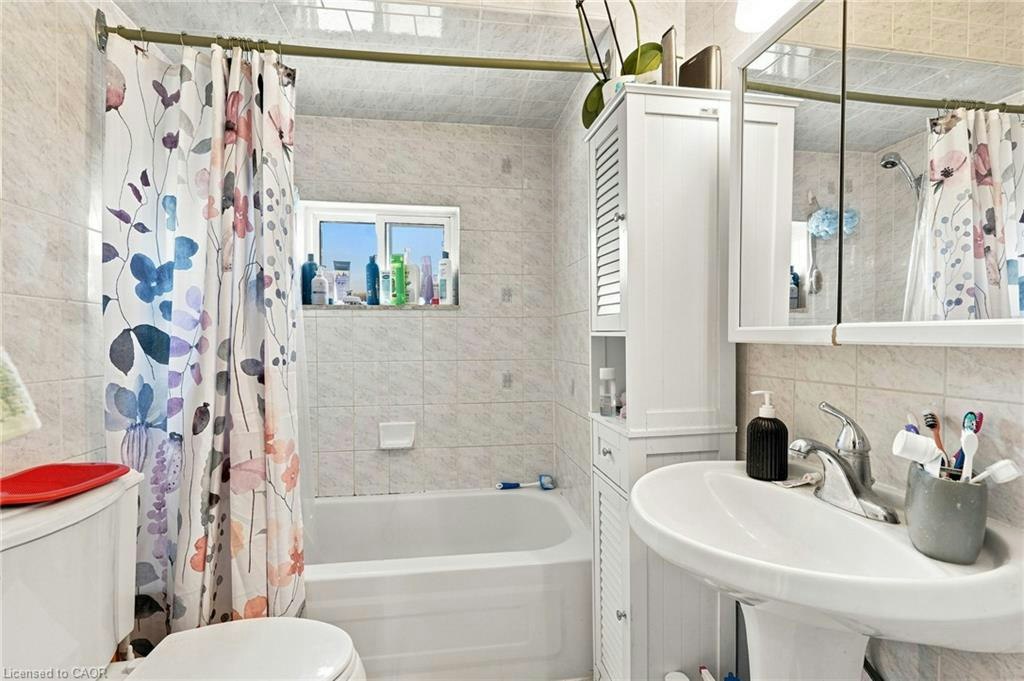 Upper-15 Clinton Street, Hamilton, ON, L8L 3J7 - 21